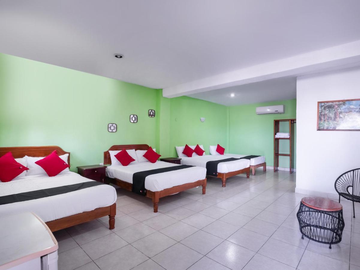 Capital O Hotel El Faisan Y El Venado Playa del Carmen Exterior foto