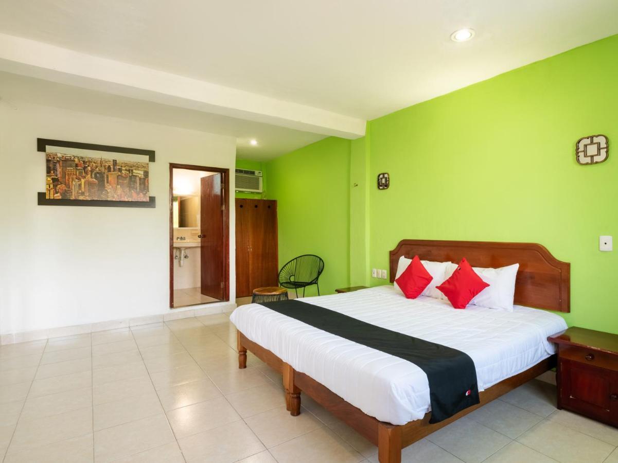 Capital O Hotel El Faisan Y El Venado Playa del Carmen Exterior foto